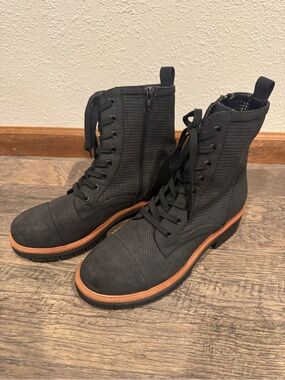 MIA Kashton Black Lace-Up Perforated Combat Boots w Brown Trim New never worn